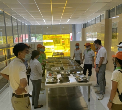 Suất ăn công nghiệp khu vực Long An 