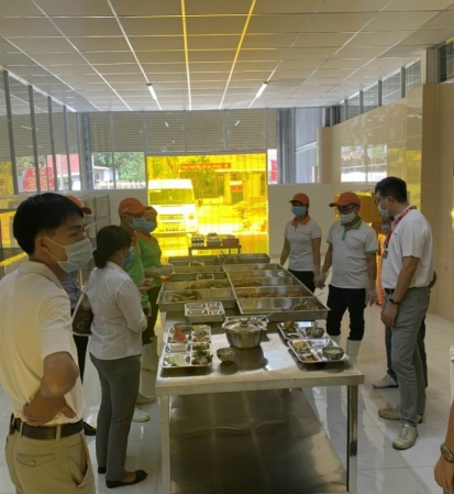 Suất ăn công nghiệp 